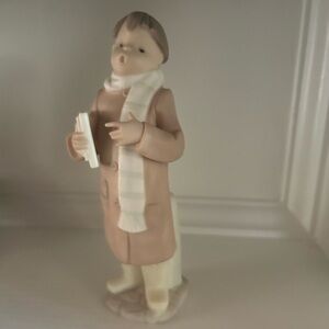 Vintage Lladro Daisa Golden Memories Boy Singing Caroling Figurine